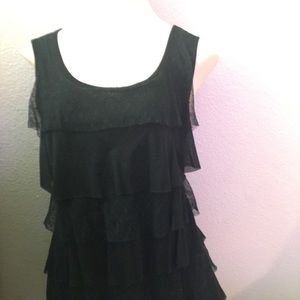 Beautiful ruffled Chico black tank